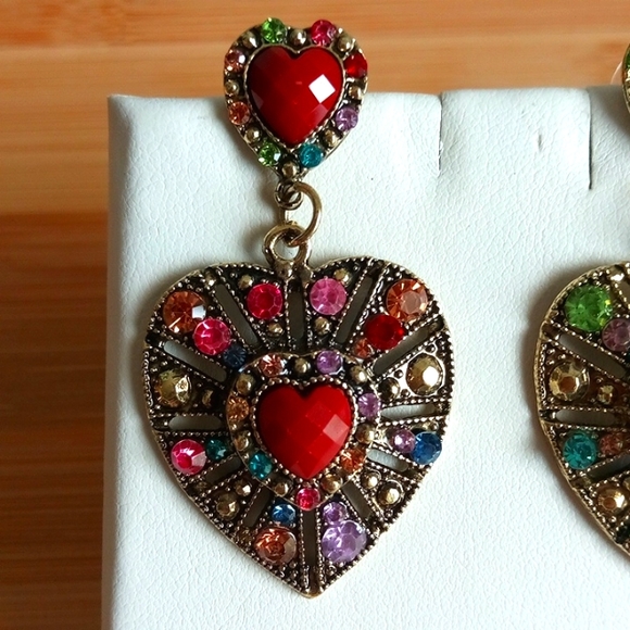 Heart Earrings - Picture 4 of 4